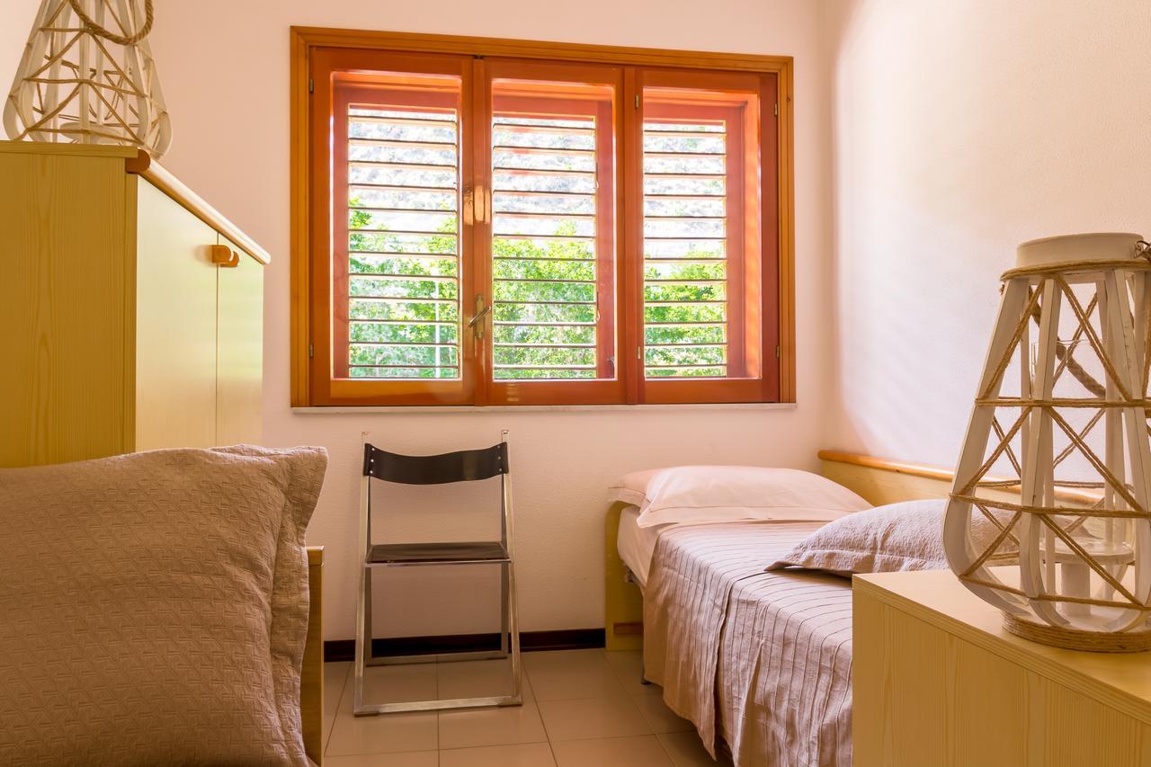 Blue Wood Apartment Letojanni Luaran gambar